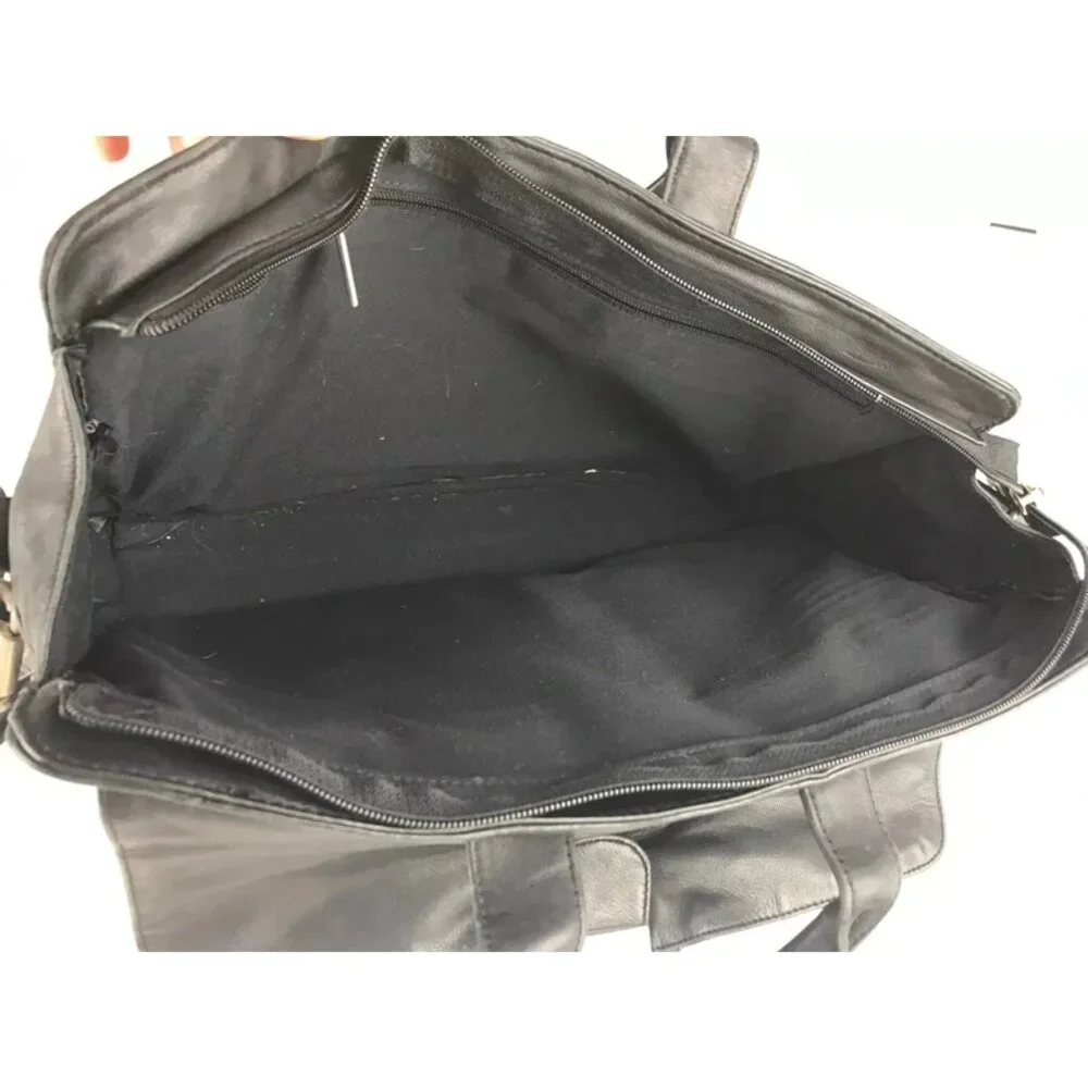 Kenneth Cole Unisex Black Leather‎ Inner Pockets Detachable Straps Messenger Bag